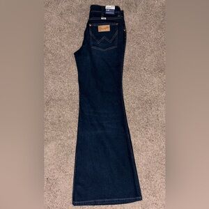 Wrangler High Rise Flare Jean